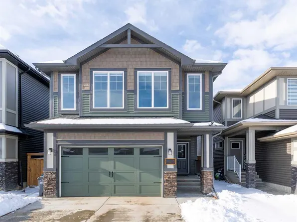 211 NE Mustang St, Cochrane, AB T4C 2P9