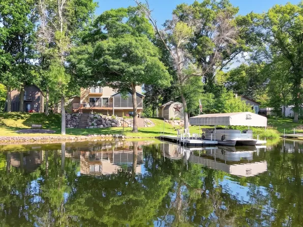 10022 Lake Mist Dr, Grasston, MN 55030