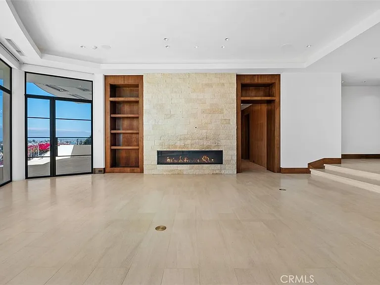 1523 Dolphin Ter — Photo 10