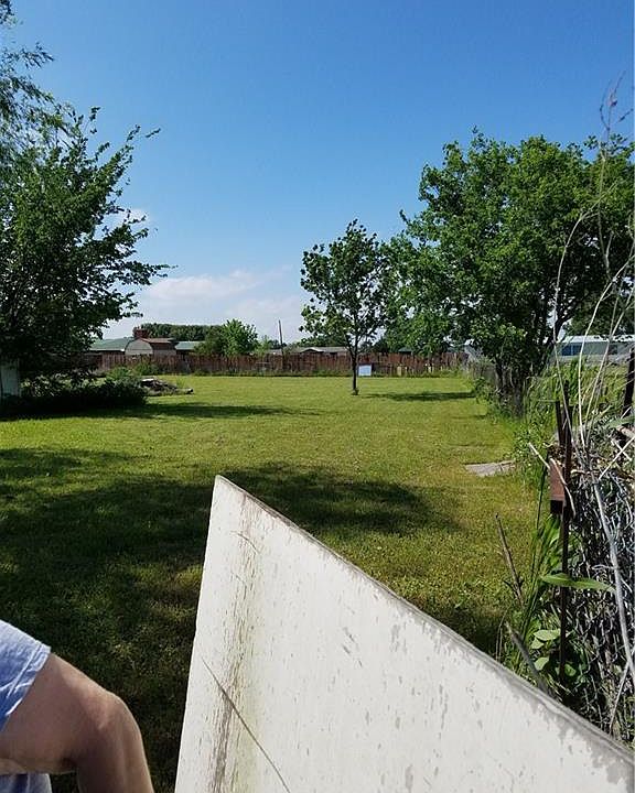 1st image of 506 Green Acres Dr