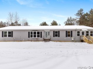 4070 E Sidney Rd, Sheridan, MI 48884