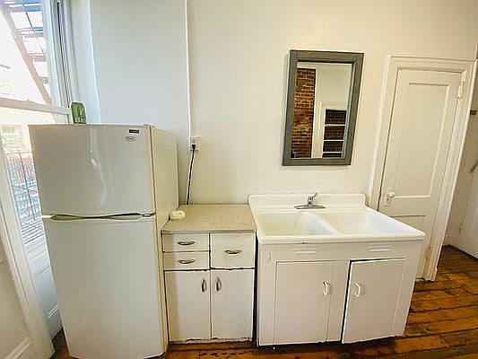 5th image of 117 N 5th St #3A