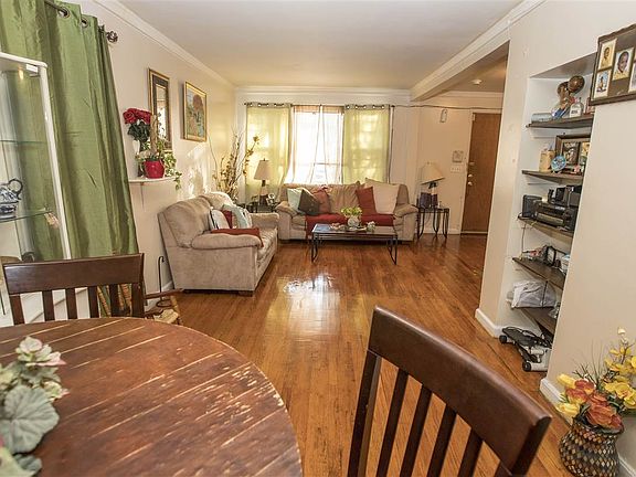 3rd image of 202 Clendenny Ave