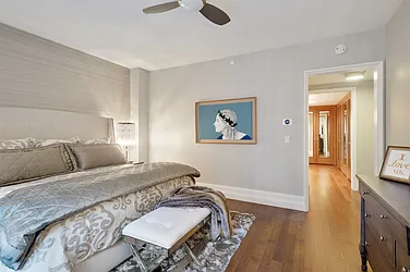 Rented by R New York