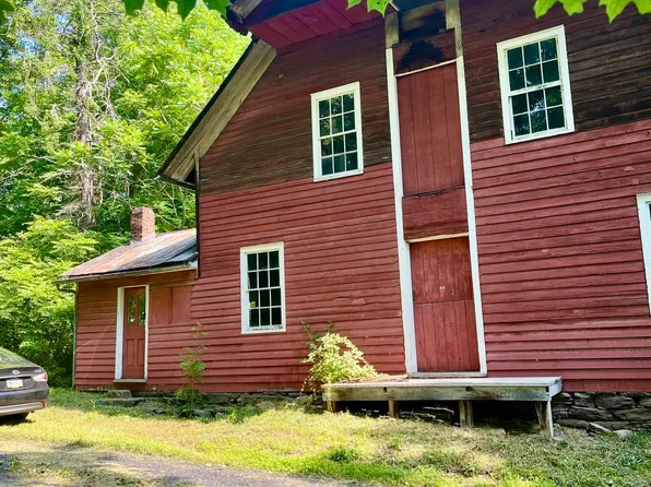 87 Mill Rd, Mehoopany, PA 18629