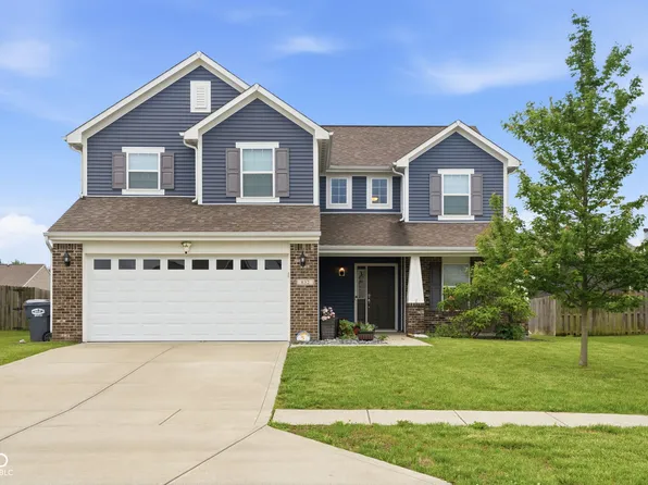 832 Snowberry Run, Greenwood, IN 46143