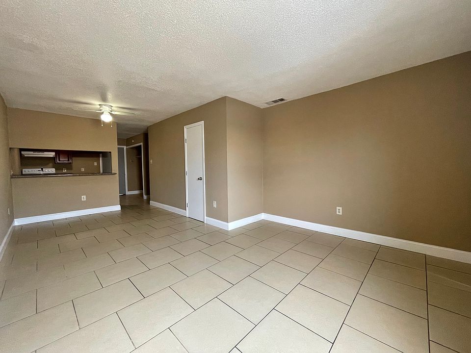 1st image of 1732 Carrollwood Dr #2B