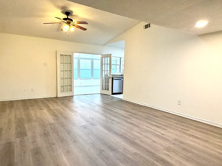 2829 Arcadia Ln — Photo 12