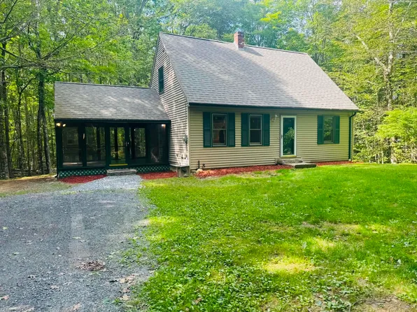 22 Shaker Farm S Road, Marlborough, NH 03455
