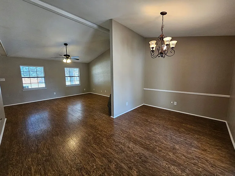 7713 Jerome Dr — Photo 15
