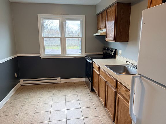 3rd image of 929 Cook Ave APT 1