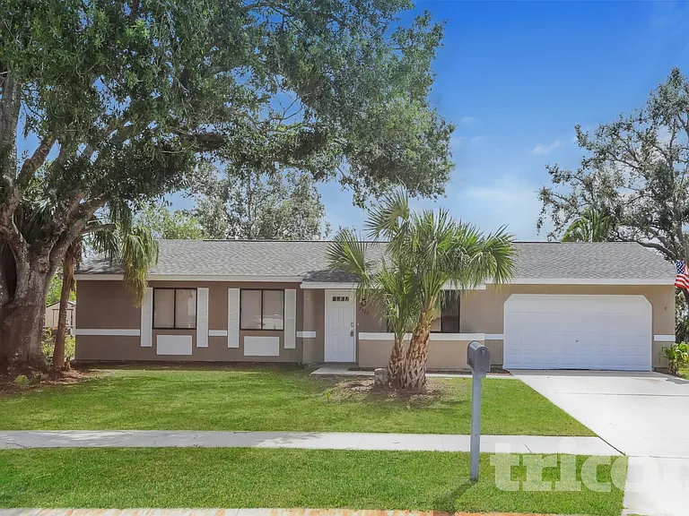 7520 Darlene St — Photo 1