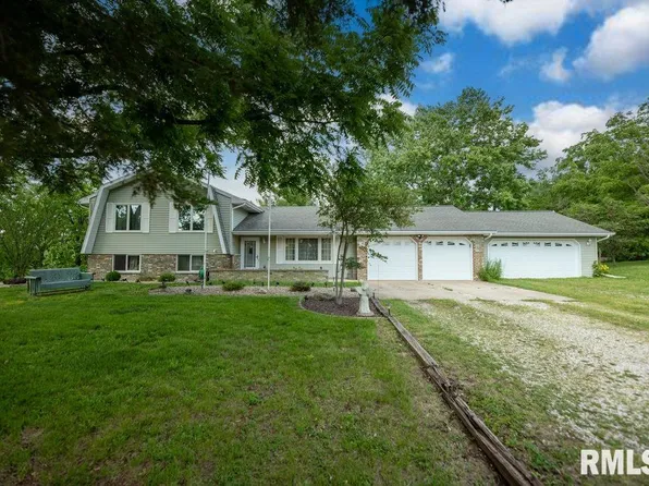 386 Townhall Rd, Metamora, IL 61548
