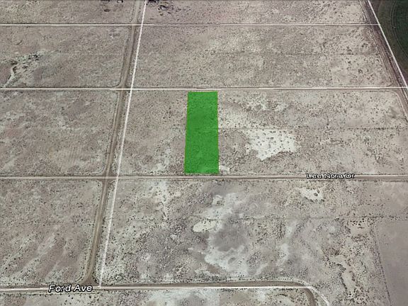 5th image of 57958 Dawn Dr