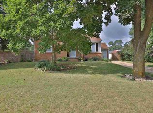 921 W Truitt Ave, Chillicothe, IL