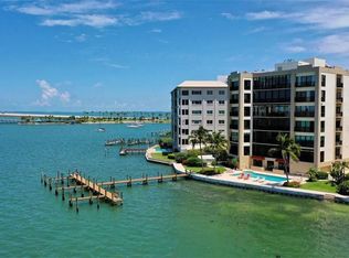 378 Golden Gate Point #5, Sarasota, FL 34236