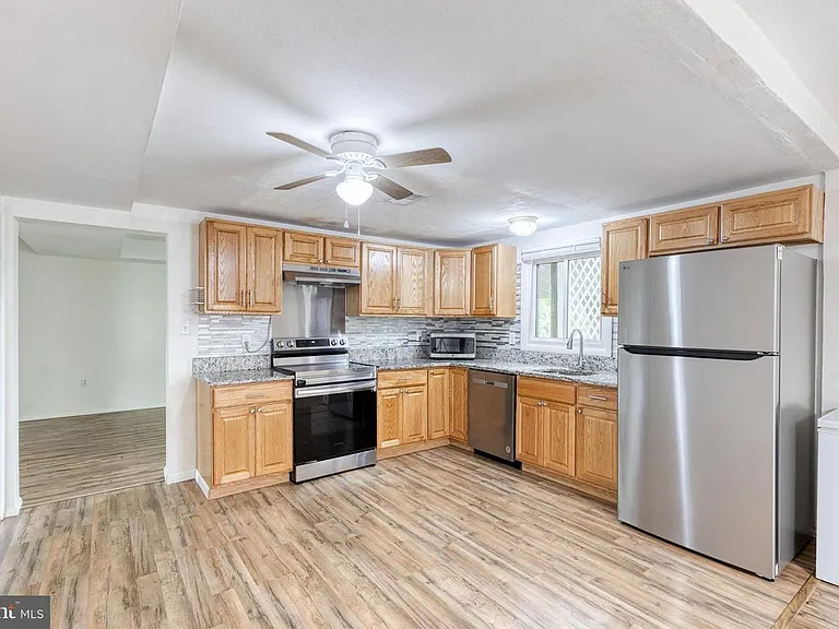 2249 Four Seasons Dr — Photo 9