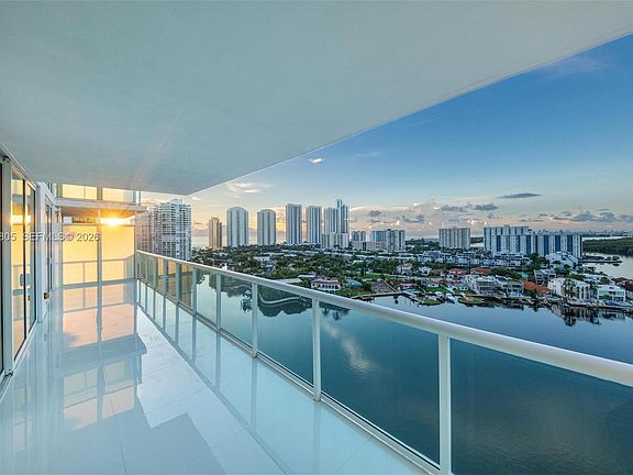 3rd image of 400 Sunny Isles Blvd APT 1707