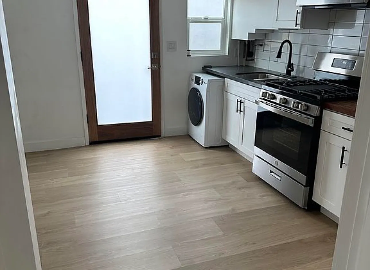 1 bed, 750 sqft, $2,250 — Photo 3