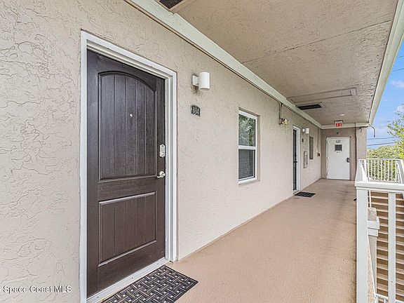3rd image of 1209 E New Haven Ave APT 404