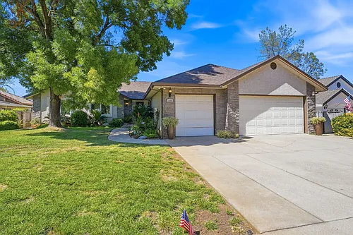 1484 Saint Andrews Dr Photo 1