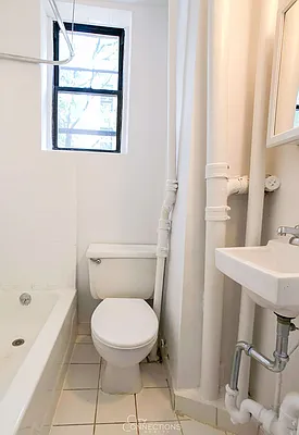 Rented by City Connections Realty | media 35