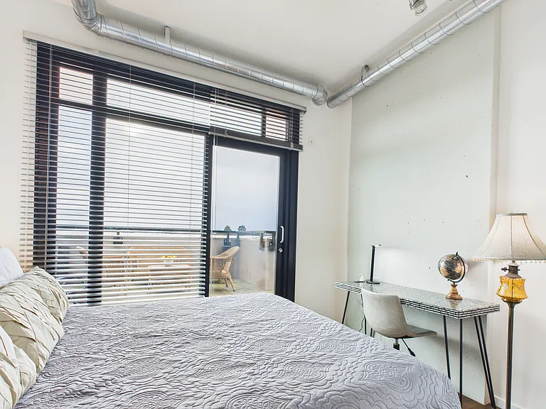 1029 View St #724 — Photo 11