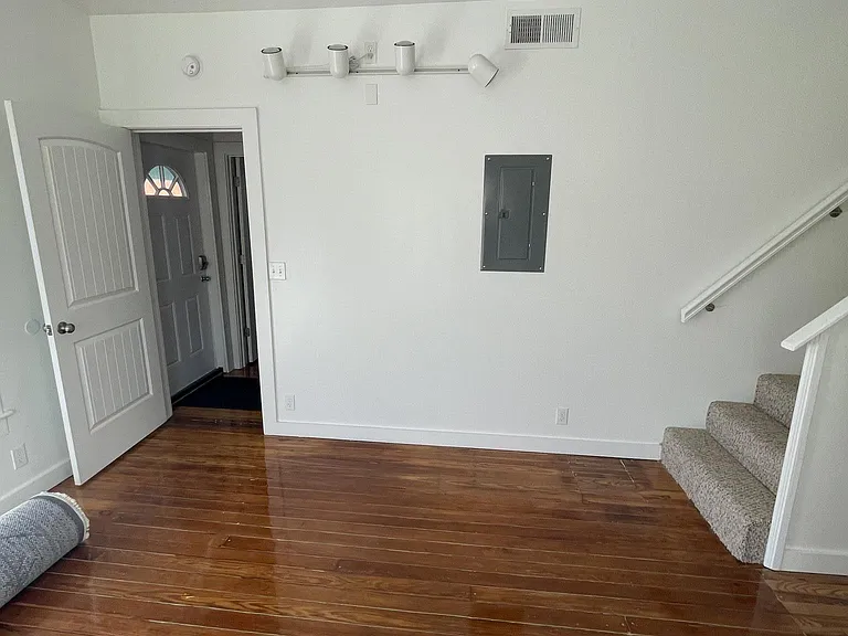 117 S Welch St — Photo 11