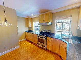 218 Freeman St #1, Brookline, MA 02446