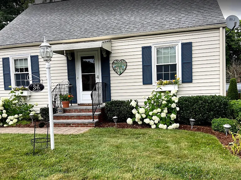 36 Bonad Rd — Photo 1