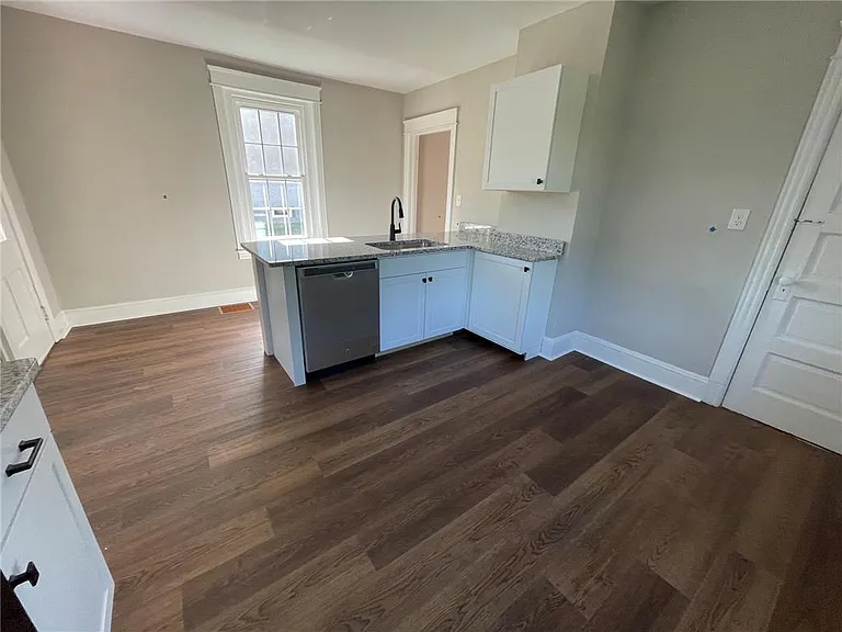 227 Kichline Ave — Photo 5