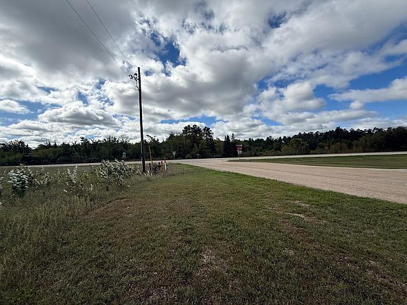4th image of 159th Ave