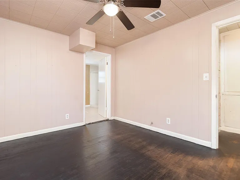 4425 Harding Dr — Photo 17