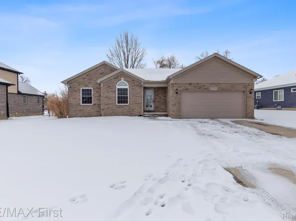 35774 Orchard Ln, Richmond, MI 48062