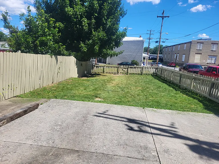 201 Chambersburg St — Photo 19