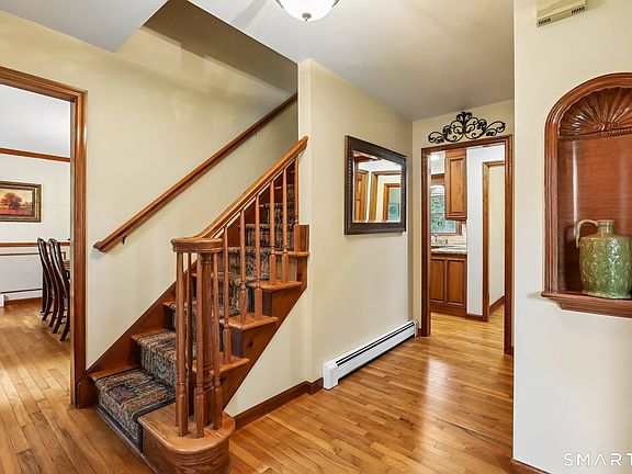 3rd image of 41 Colonial Ridge Drive