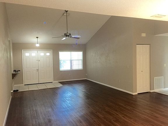 2nd image of 23 Ballard Ln