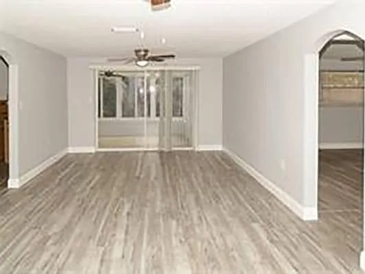 7401 Oak Crest Dr — Photo 6