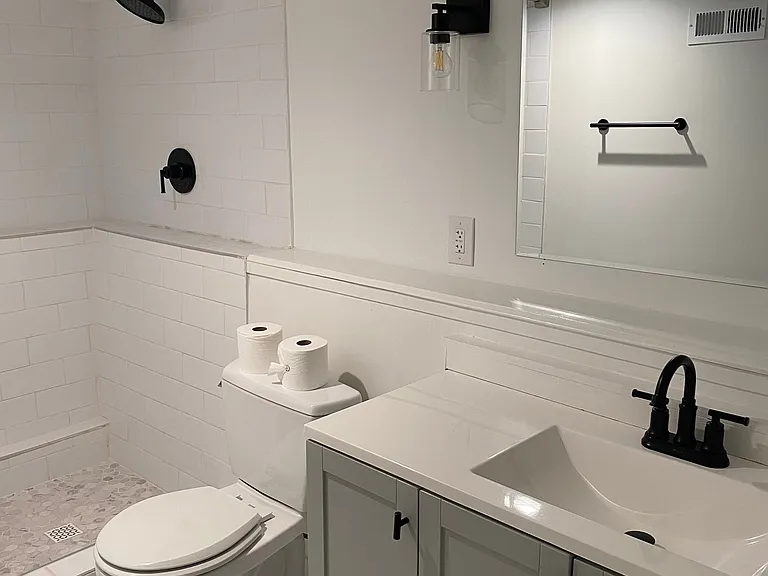 246 E Hampton Ave — Photo 24