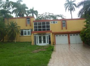 9 Urb Lakeview Est, Caguas, PR 00725