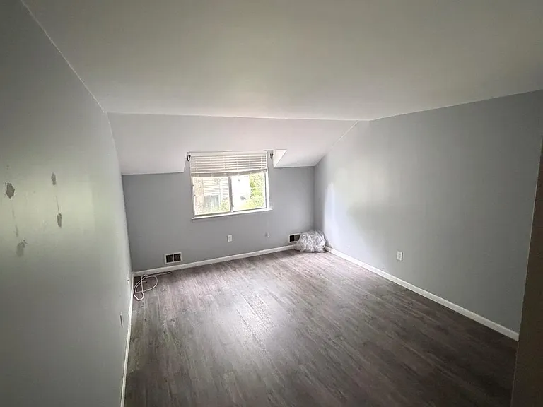 1034 Schmidt Ln — Photo 16