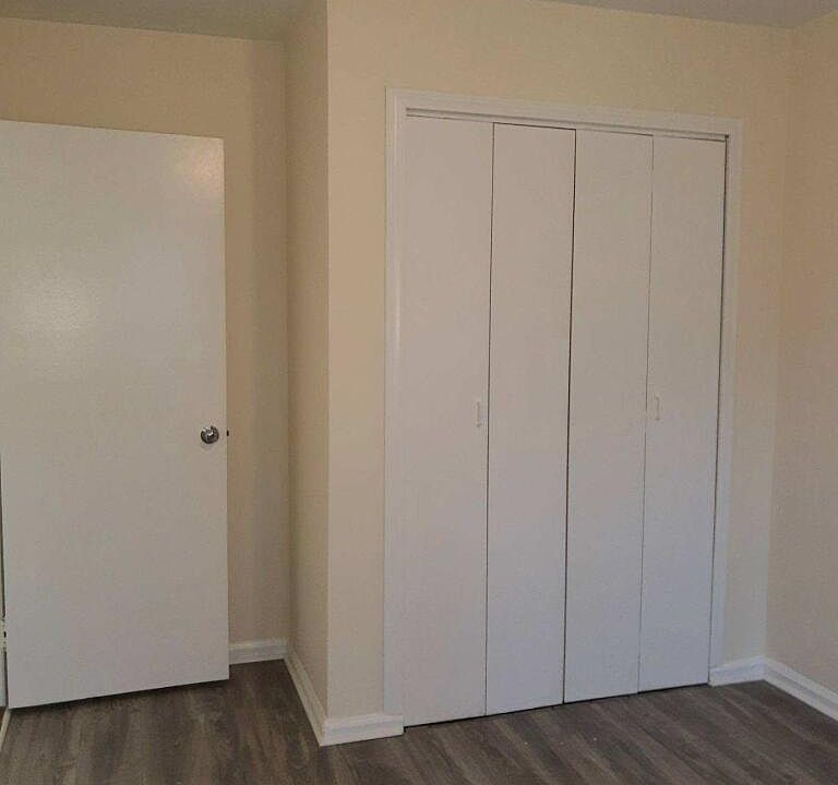 2nd image of 8050 87th Rd Floor 1
