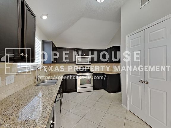 5th image of 5321 Anchor Cove Cir