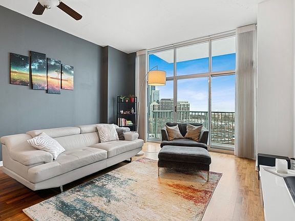 3rd image of 1600 S Indiana Ave #2505
