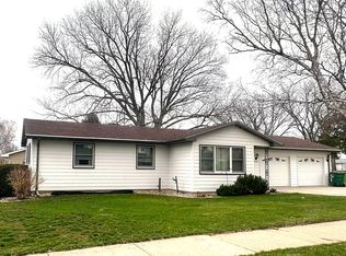 1320 N Langdon St, Mitchell, SD 57301