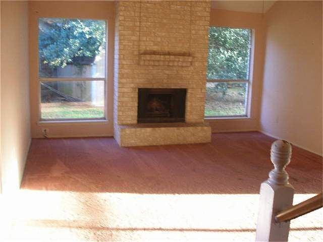 2nd image of 2041 Hickory Glen Dr