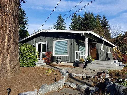 10614 NE 46th St Photo 1