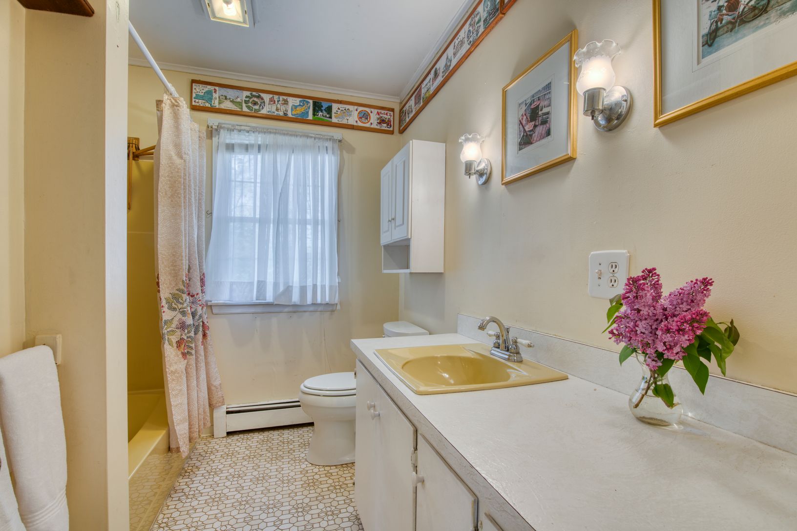  1st floor full bath