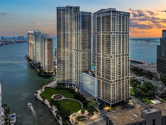 2nd image of 495 Brickell Ave APT 3208