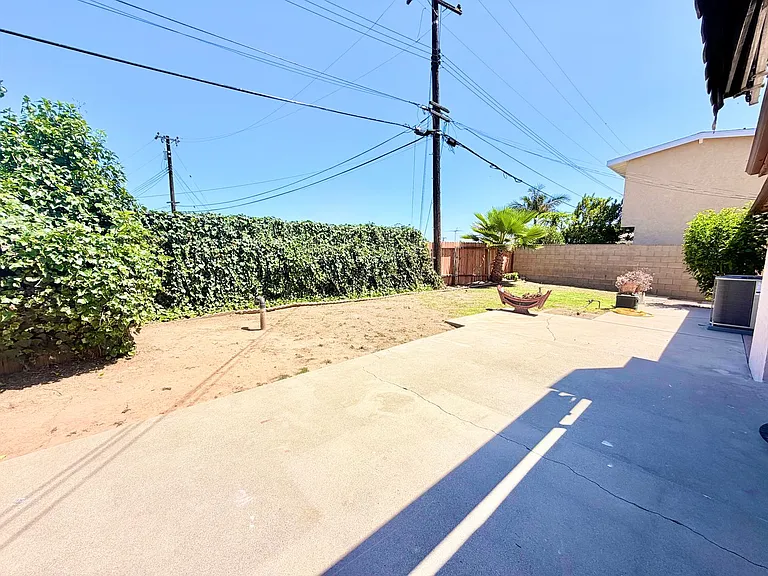 15310 Talbot Dr — Photo 4